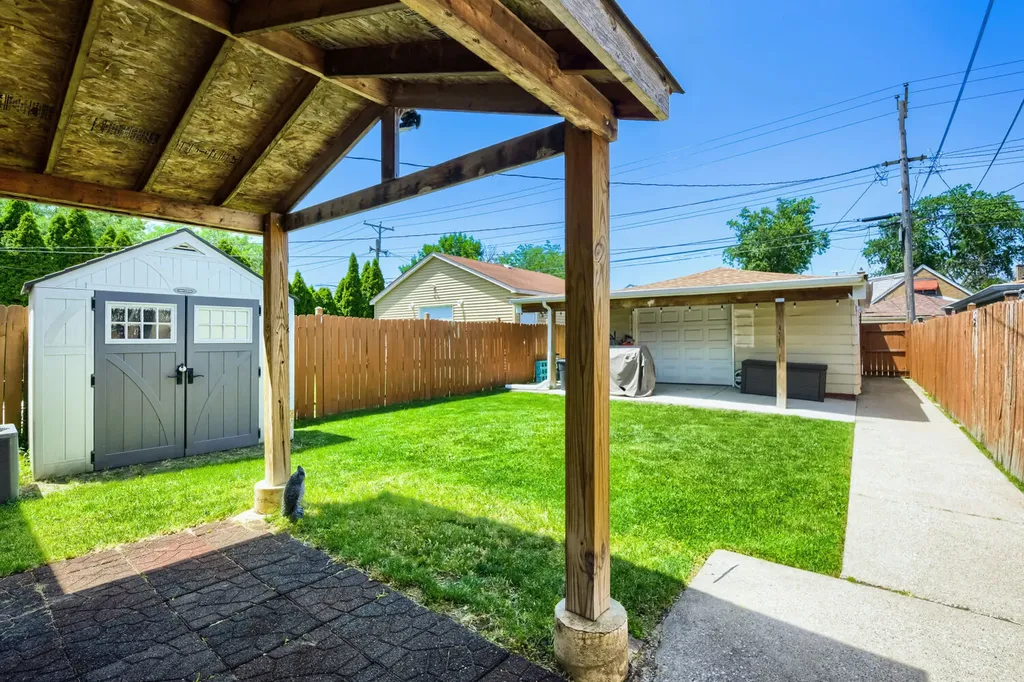 5048 South Leamington Avenue Chicago IL 60638