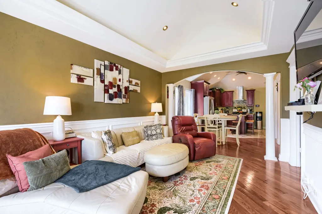 5048 South Leamington Avenue Chicago IL 60638