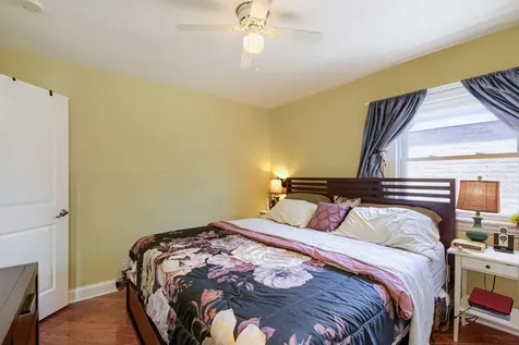 5048 South Leamington Avenue Chicago IL 60638