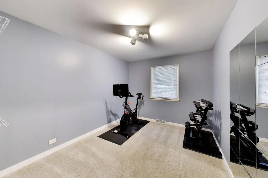 1430 Sequoia Lane Darien IL 60561