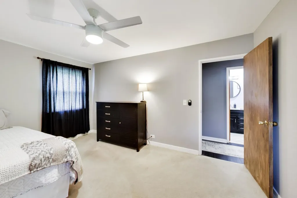 1430 Sequoia Lane Darien IL 60561