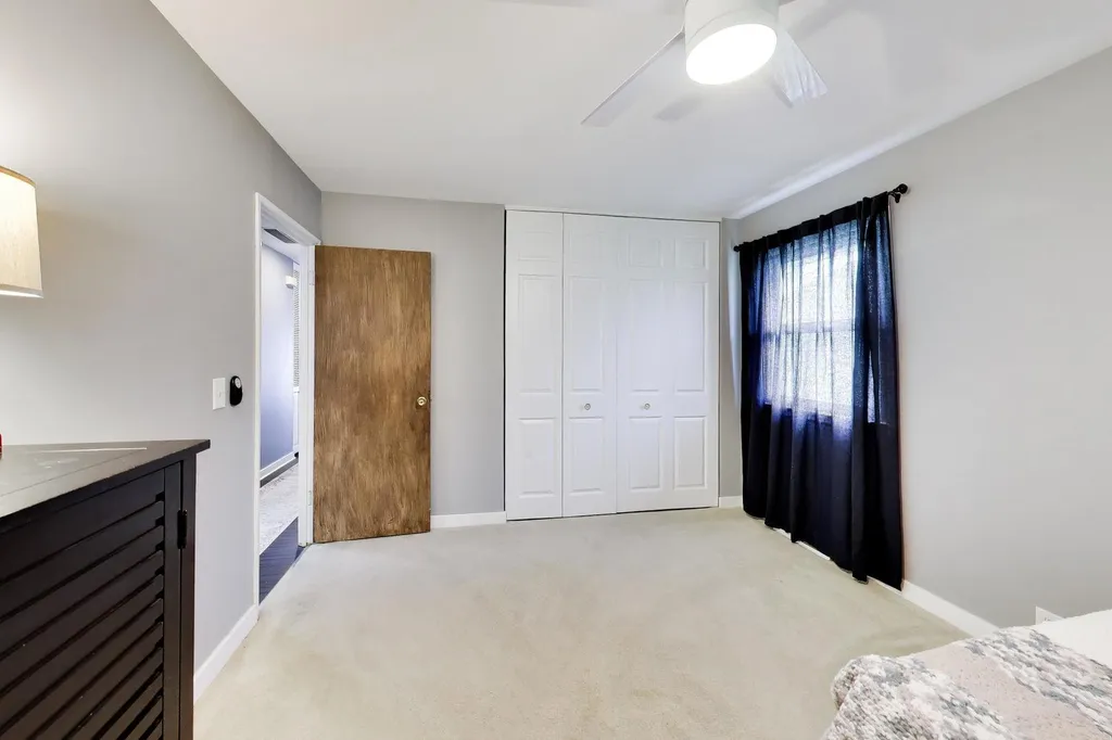 1430 Sequoia Lane Darien IL 60561