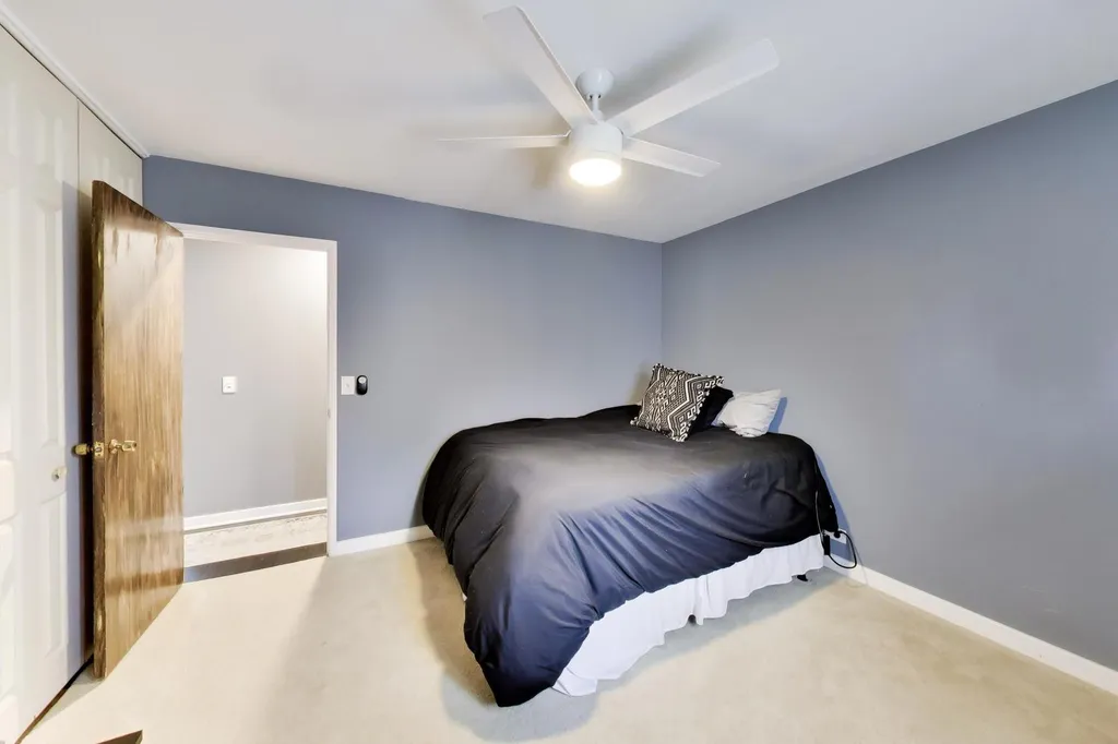 1430 Sequoia Lane Darien IL 60561