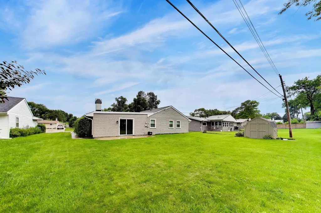 1430 Sequoia Lane Darien IL 60561