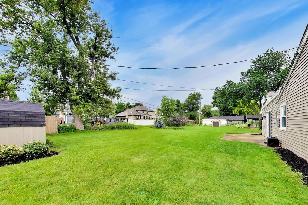 1430 Sequoia Lane Darien IL 60561