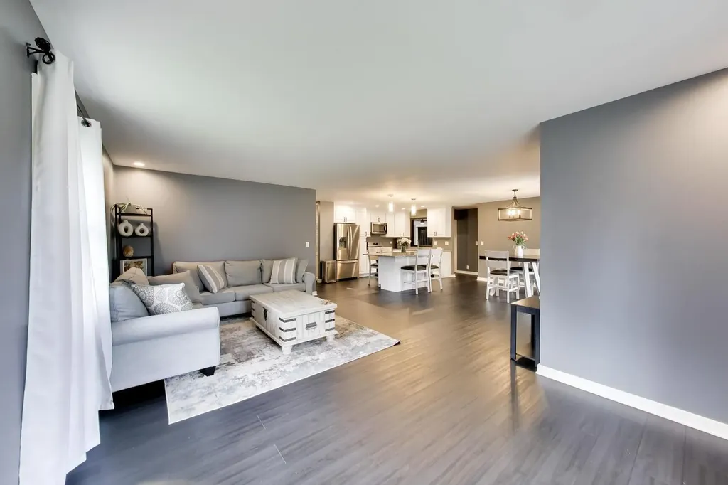 1430 Sequoia Lane Darien IL 60561