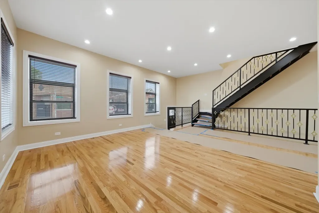 2600 West 25th Street Chicago IL 60608