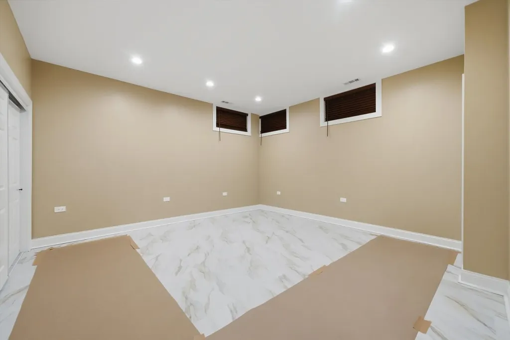 2600 West 25th Street Chicago IL 60608
