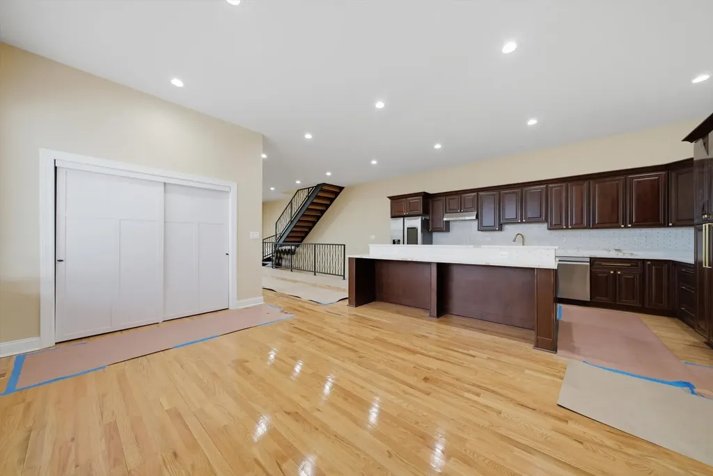 2600 West 25th Street Chicago IL 60608