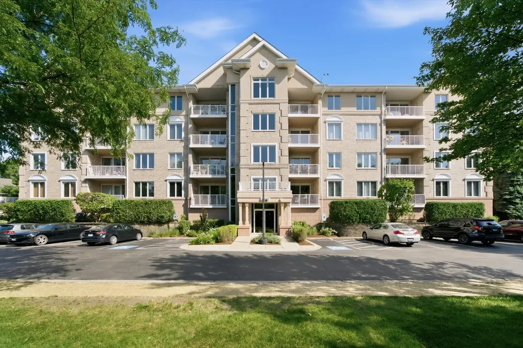 1761 Pavilion Way Park Ridge IL 60068