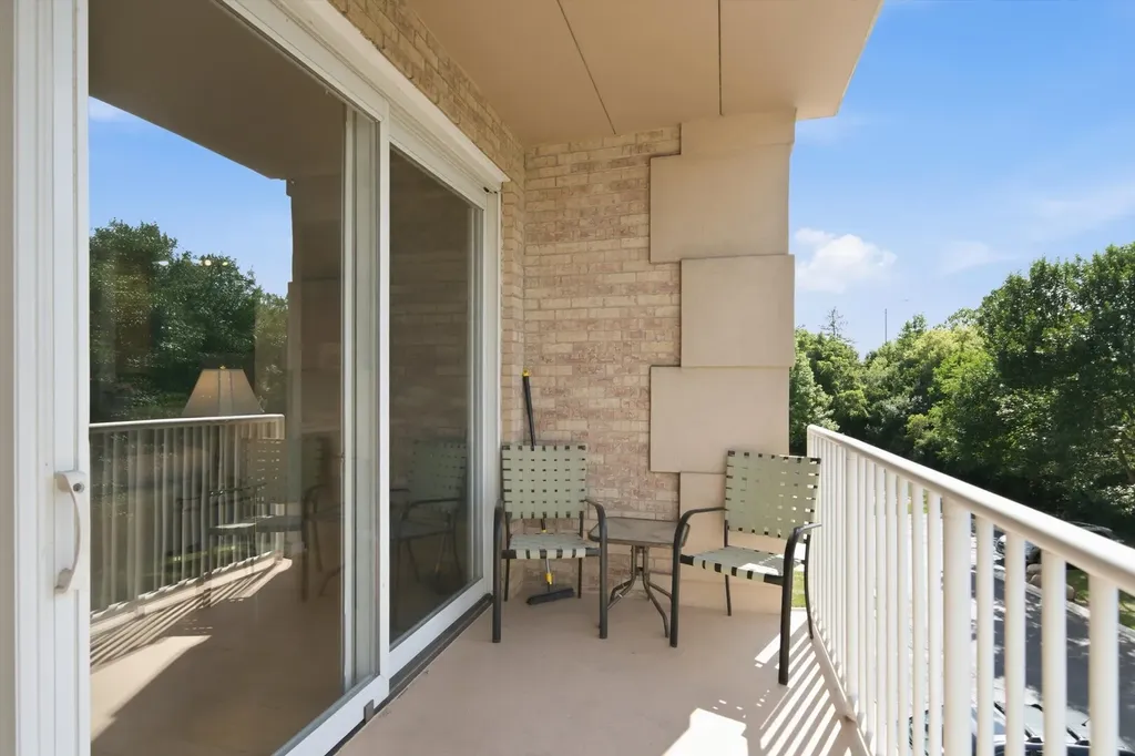 1761 Pavilion Way Park Ridge IL 60068