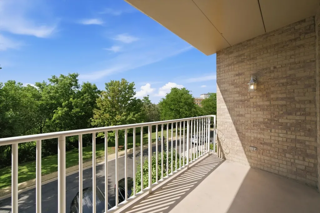 1761 Pavilion Way Park Ridge IL 60068