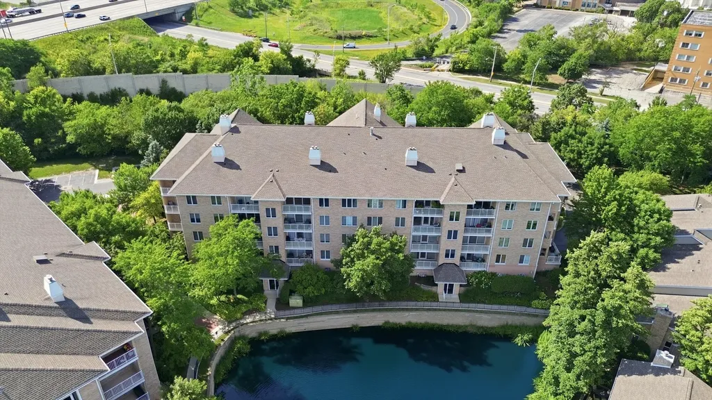 1761 Pavilion Way Park Ridge IL 60068