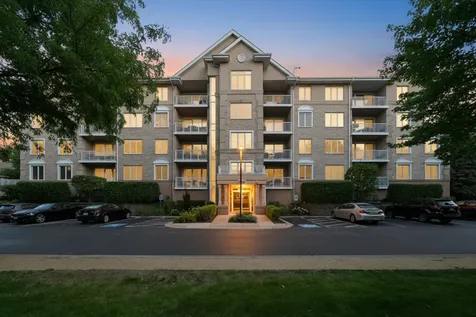 1761 Pavilion Way Park Ridge IL 60068