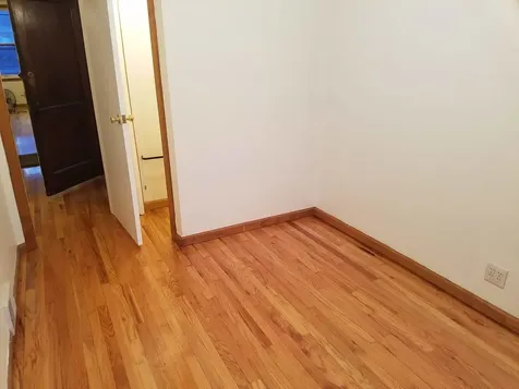 3728 North Wilton Avenue Chicago IL 60613