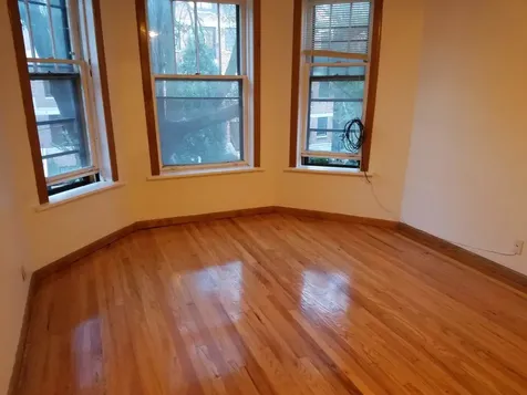 3728 North Wilton Avenue Chicago IL 60613