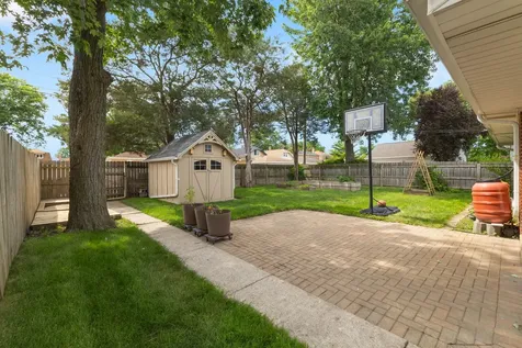 3326 Prairie Avenue Brookfield IL 60513