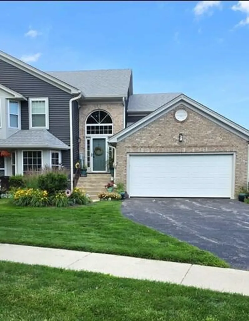 346 Kresswood Drive West Chicago IL 60185