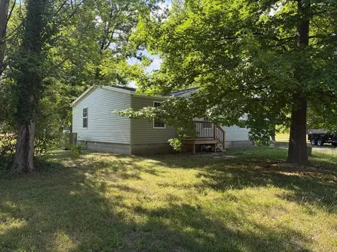 1609 North 11th Street Herrin IL 62948