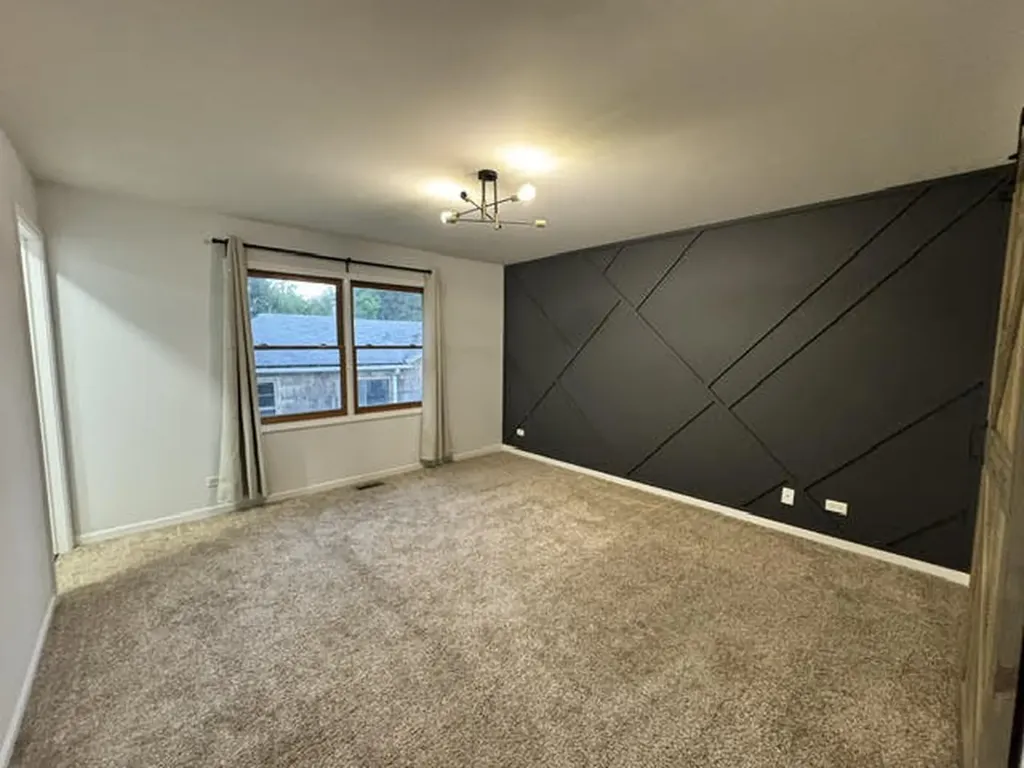 2S151 Avondale Lane Lombard IL 60148
