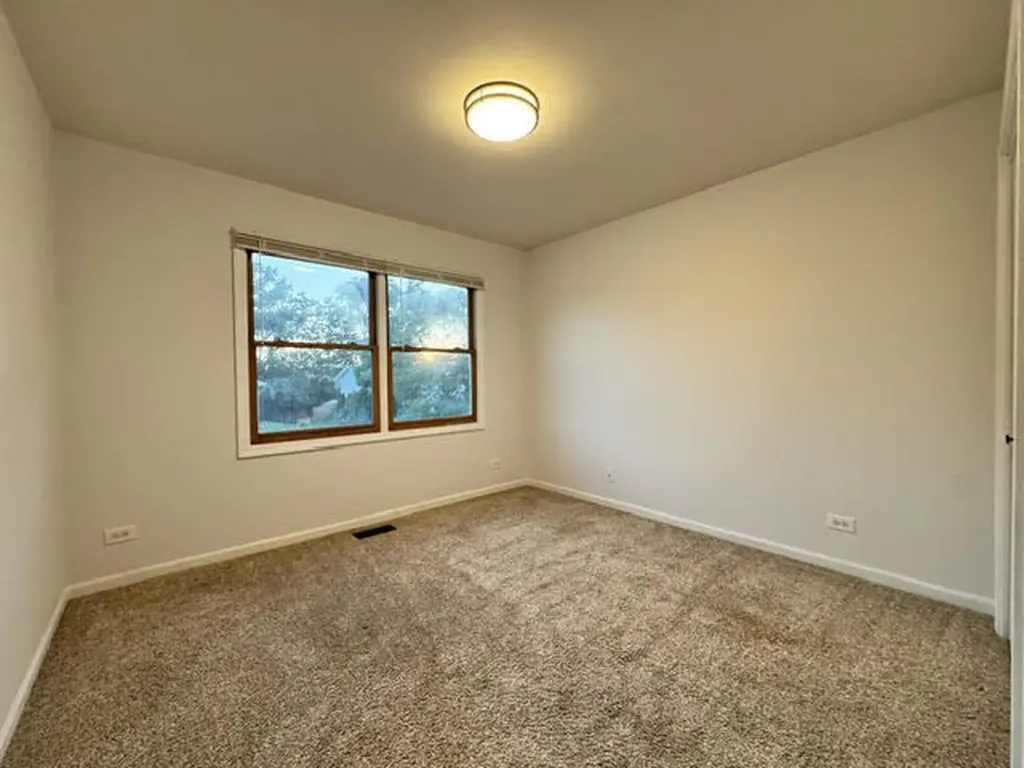 2S151 Avondale Lane Lombard IL 60148