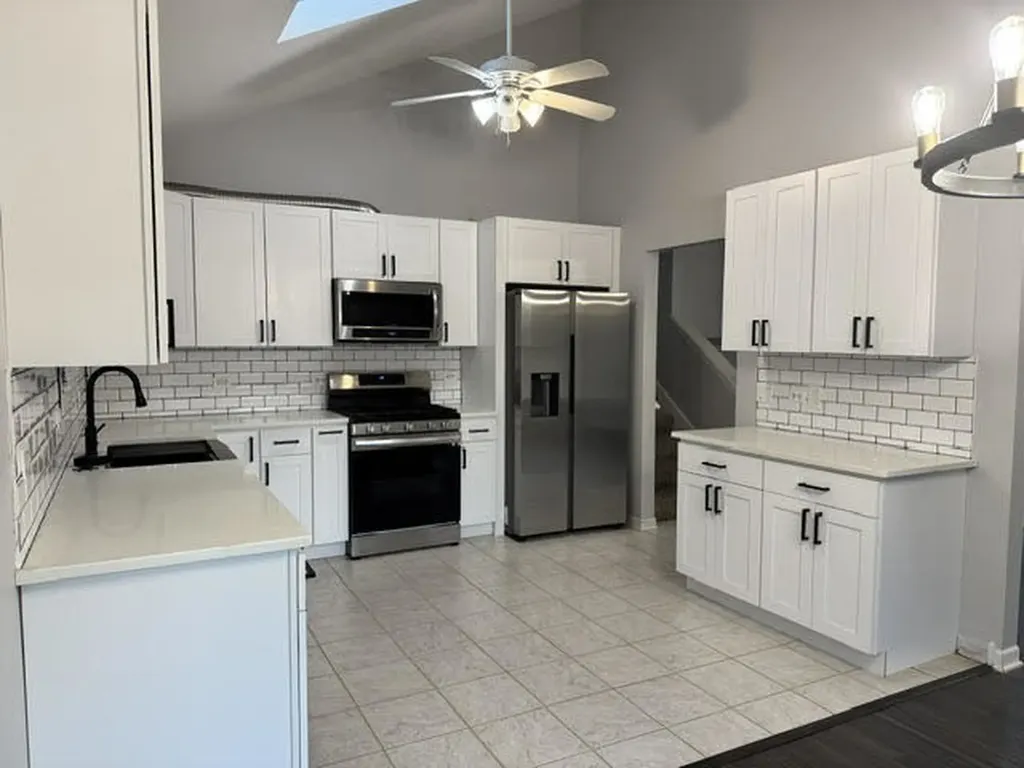 2S151 Avondale Lane Lombard IL 60148