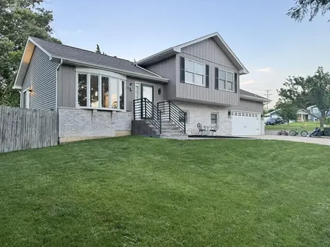 2S151 Avondale Lane Lombard IL 60148
