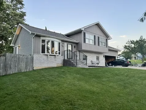 2S151 Avondale Lane Lombard IL 60148