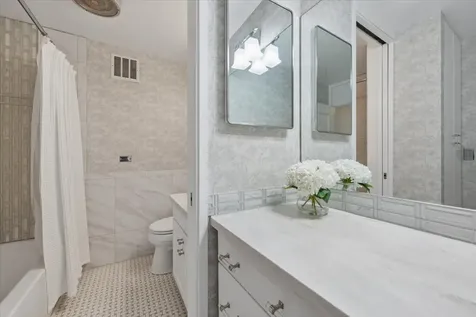 1630 Sheridan Road Wilmette IL 60091