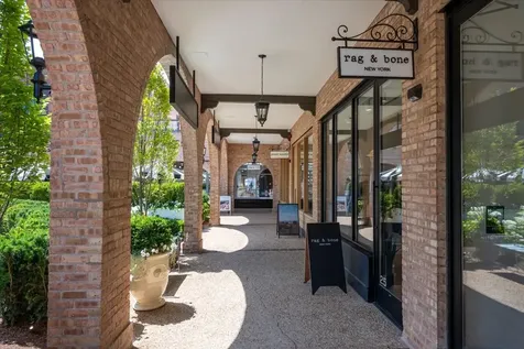 1630 Sheridan Road Wilmette IL 60091