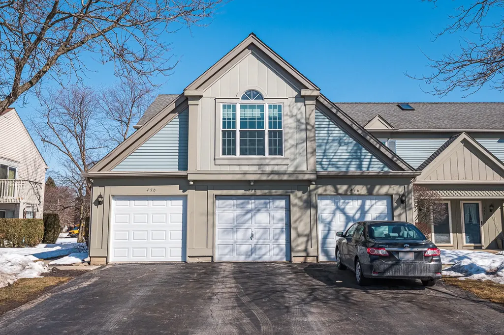 450 Bridle Trail Wheeling IL 60090