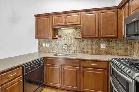 450 Bridle Trail Wheeling IL 60090