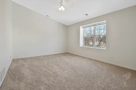 450 Bridle Trail Wheeling IL 60090