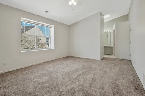 450 Bridle Trail Wheeling IL 60090