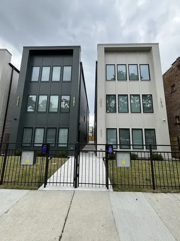 6042 South Eberhart Avenue Chicago IL 60637