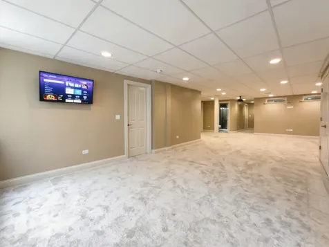 1404 Hatchwood Court Naperville IL 60565