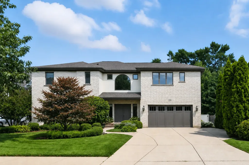 2136 Brentwood Road Northbrook IL 60062