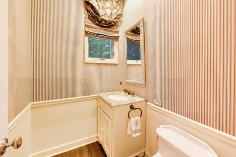 2136 Brentwood Road Northbrook IL 60062