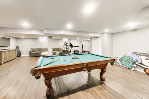 2136 Brentwood Road Northbrook IL 60062