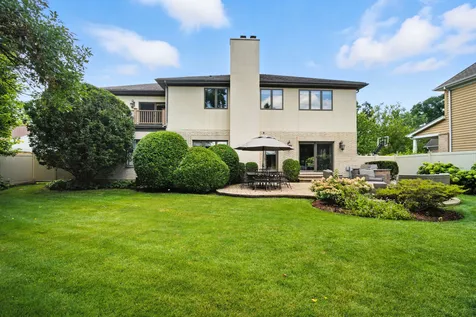 2136 Brentwood Road Northbrook IL 60062