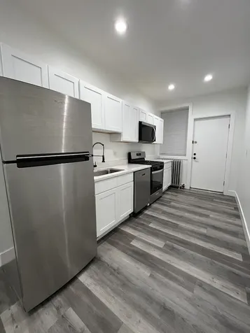 1546 West Arthur Avenue Chicago IL 60626