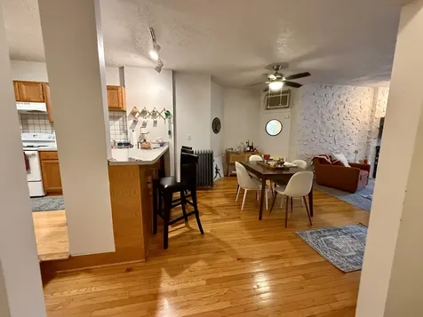 1132 West Addison Street Chicago IL 60613