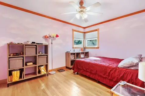 913 East 162nd Place South Holland IL 60473