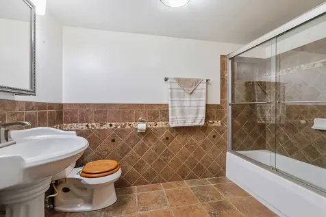 913 East 162nd Place South Holland IL 60473