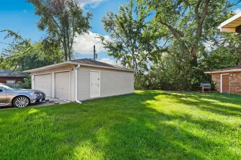 913 East 162nd Place South Holland IL 60473