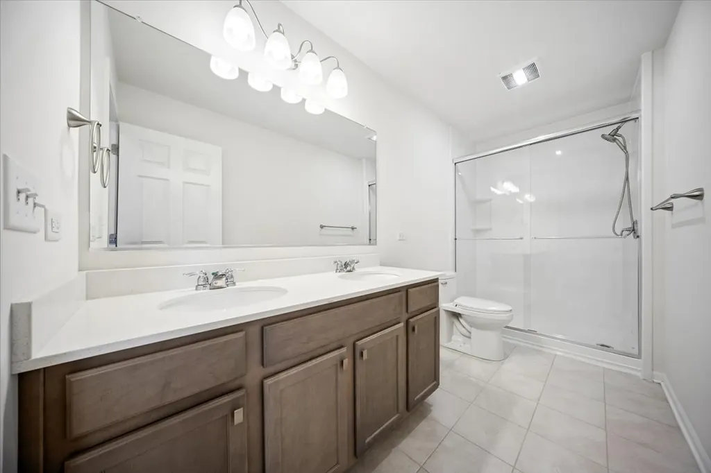 2722 Lily Lane Rolling Meadows IL 60008
