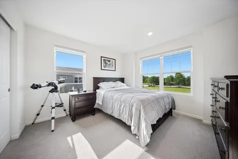 2722 Lily Lane Rolling Meadows IL 60008