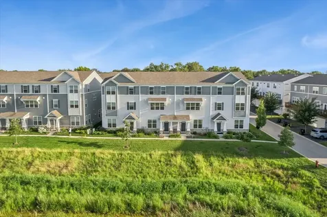 2722 Lily Lane Rolling Meadows IL 60008