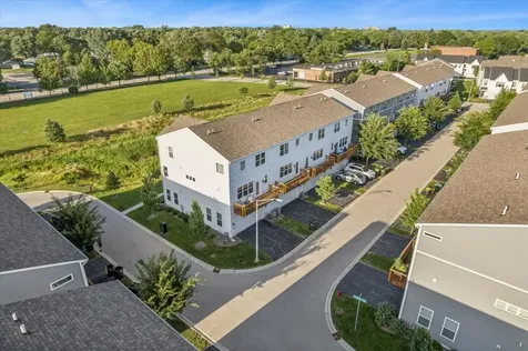 2722 Lily Lane Rolling Meadows IL 60008