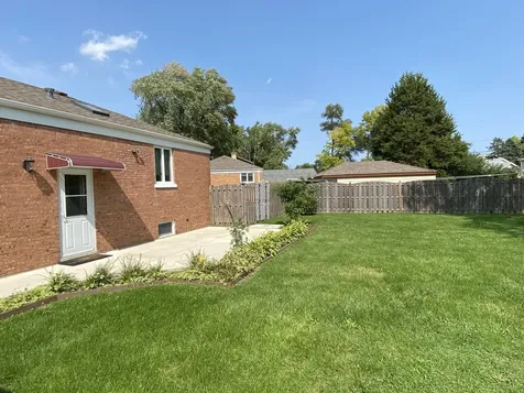 2171 Laura Lane Des Plaines IL 60018